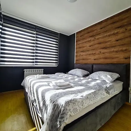 Feel's Like Apartment *